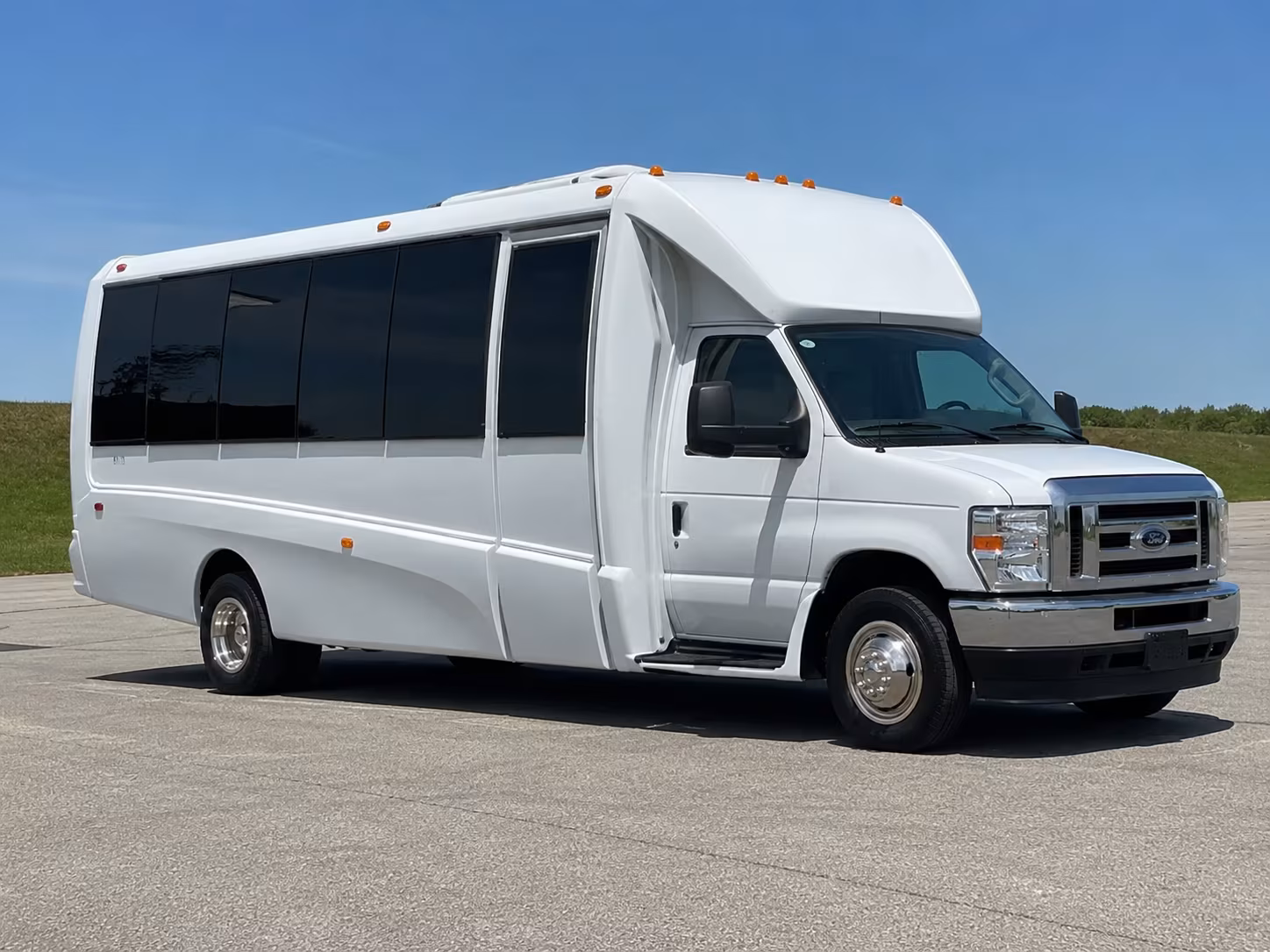 livermores downtown entertainment district party bus rental